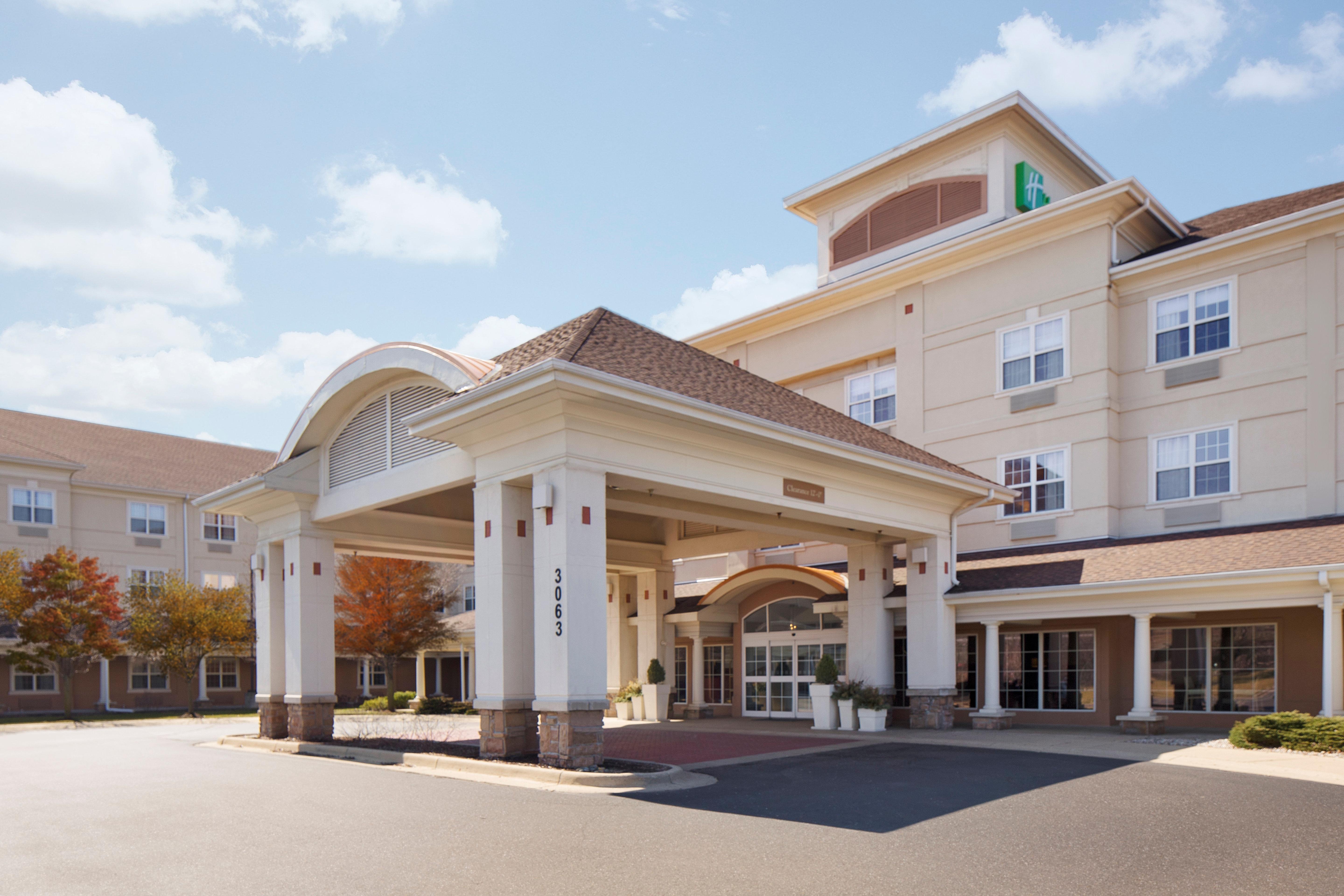 Holiday Inn Grand Rapids-Airport By Ihg Ngoại thất bức ảnh